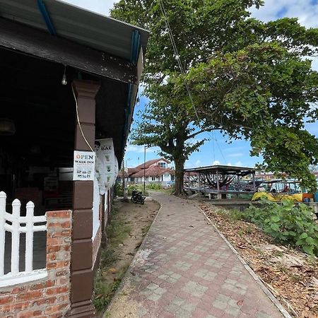 Roomstay By Abe Cottage Kampung Kuala Besut Ngoại thất bức ảnh