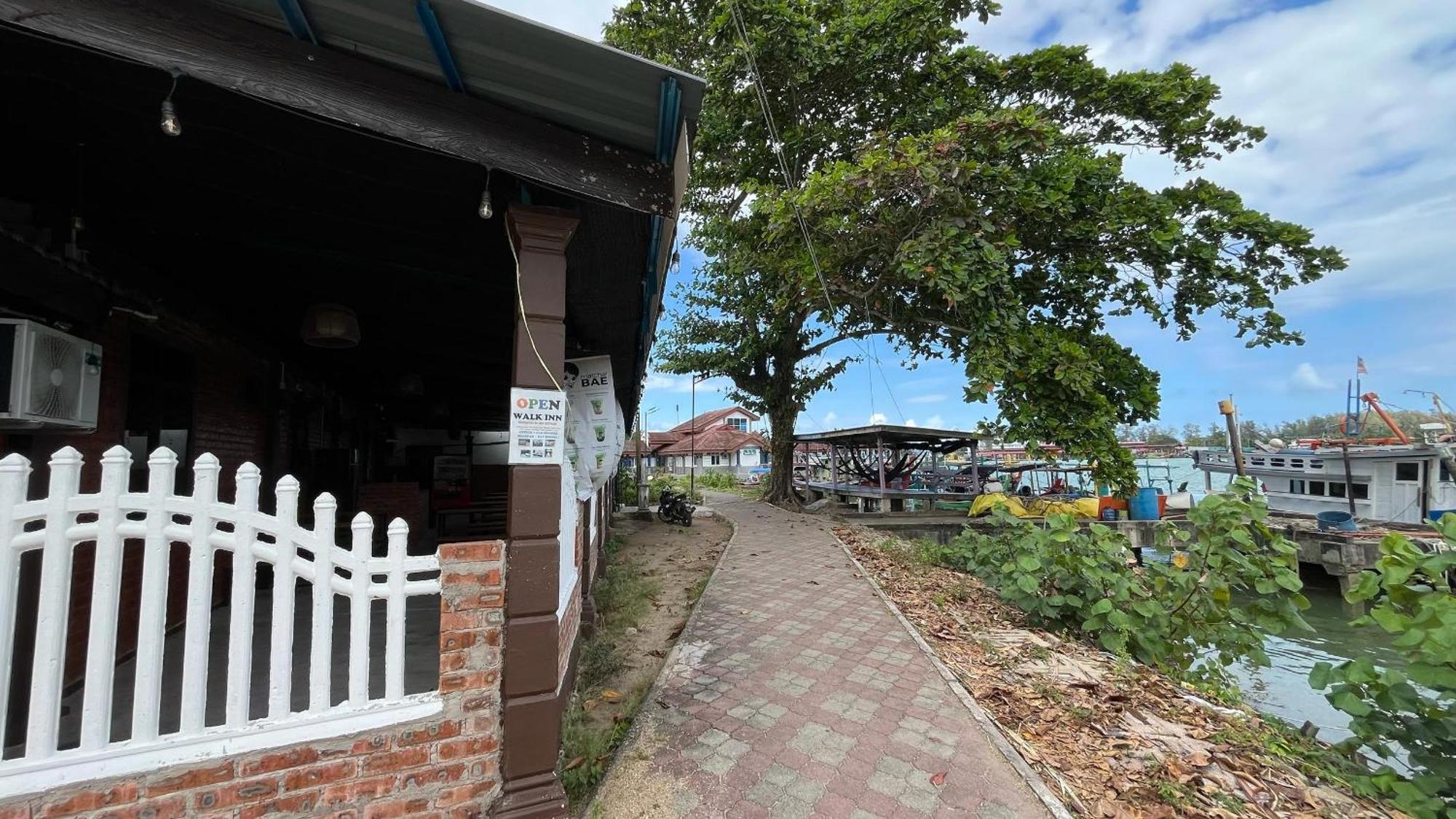 Roomstay By Abe Cottage Kampung Kuala Besut Ngoại thất bức ảnh